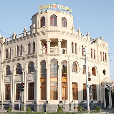 기우므리 Golden Apricot B&B 외부 사진